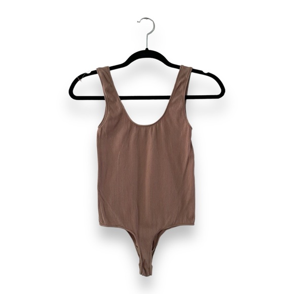 Skims Tan Ribbed Scoop Tank Stretch Lightweight Bodysuit Size Large/XL - Picture 5 of 10